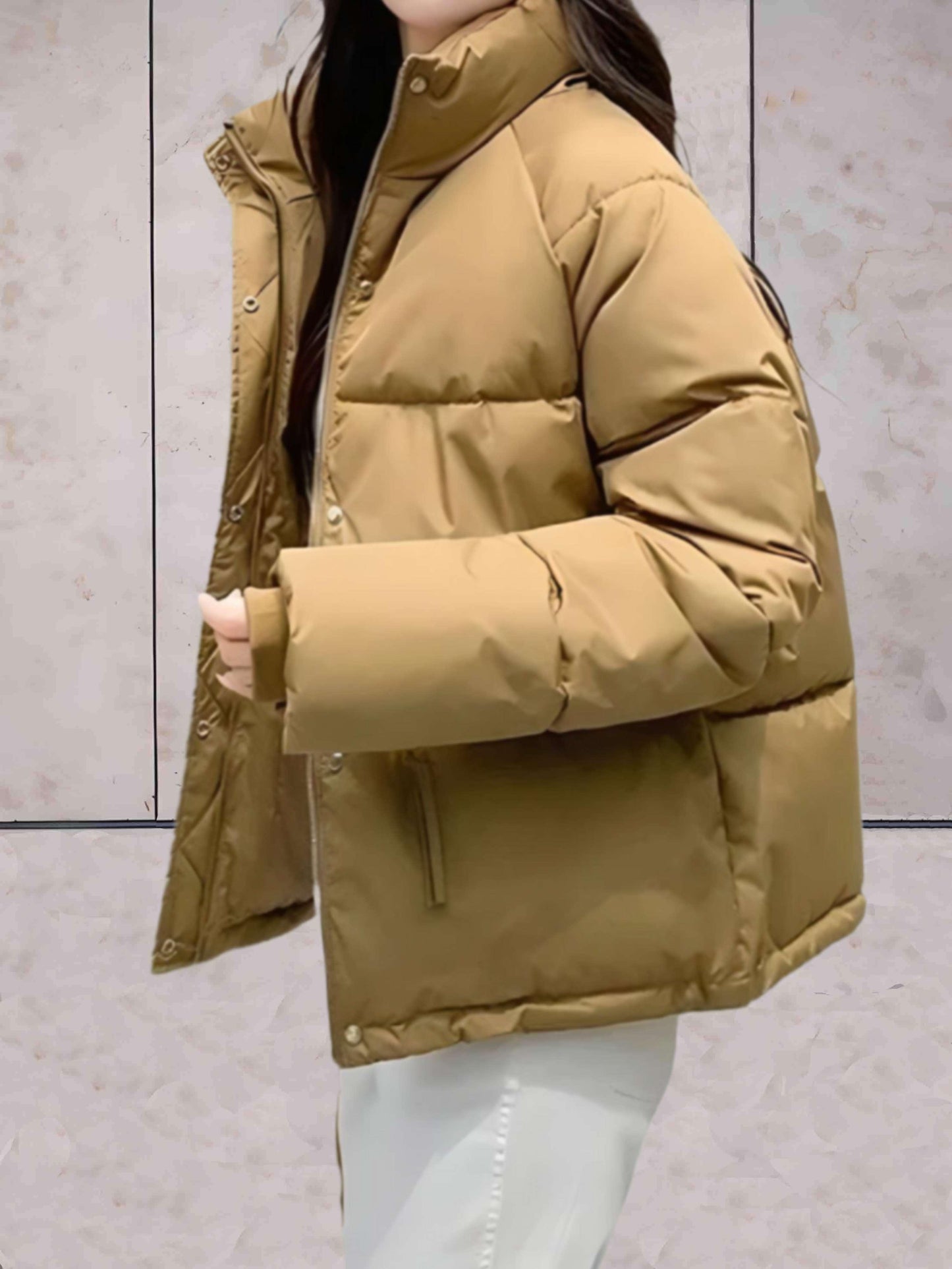 Women's parka jacket with stand-up collar and double closure