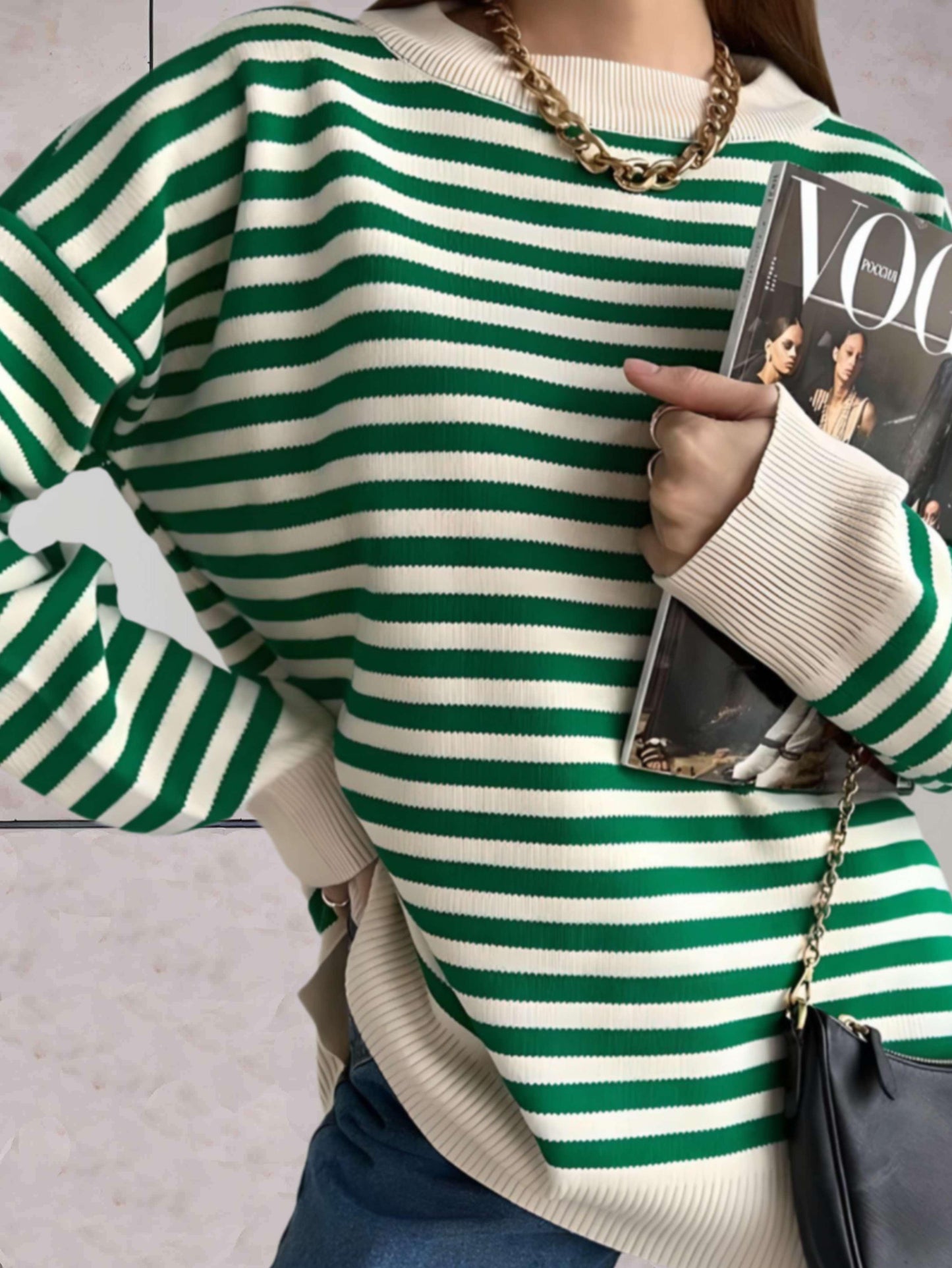 Women’s trendy oversized sweater with round neck