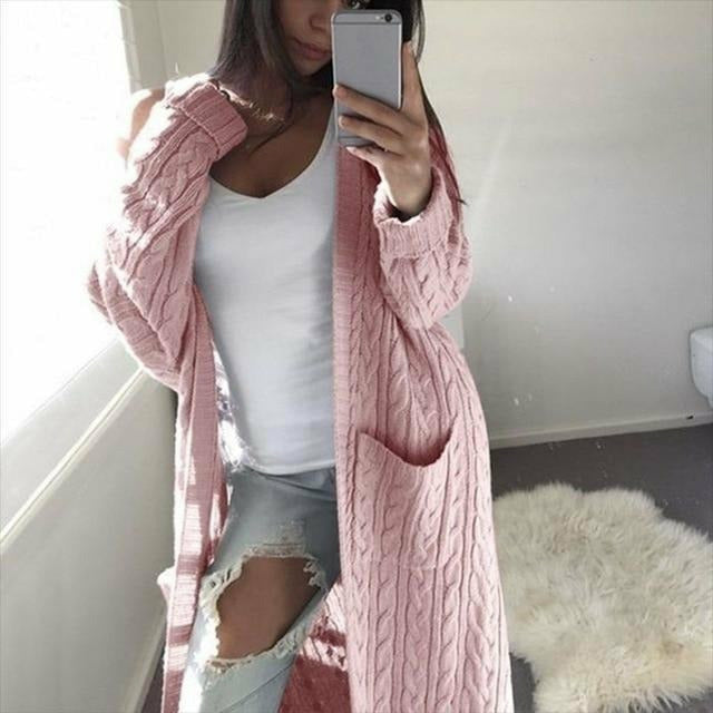 Women's relaxed warm knitted cardigan