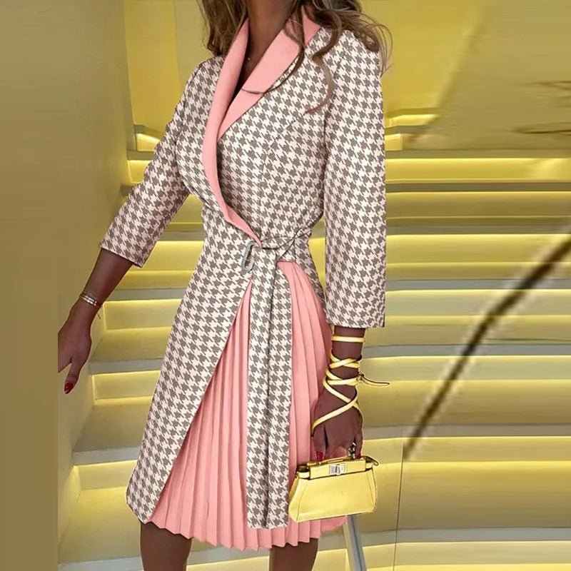 Women's Coat Dress - Houndstooth Pattern - Belted Waist - Pleated Skirt - Lapel Collar
