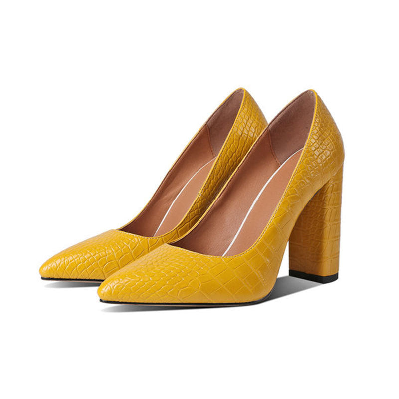 Crocodile Pattern Block Heel Pointed-Toe Pumps