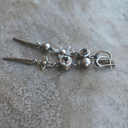 Star pendant earrings with rhinestones