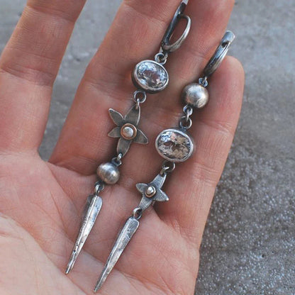 Star pendant earrings with rhinestones