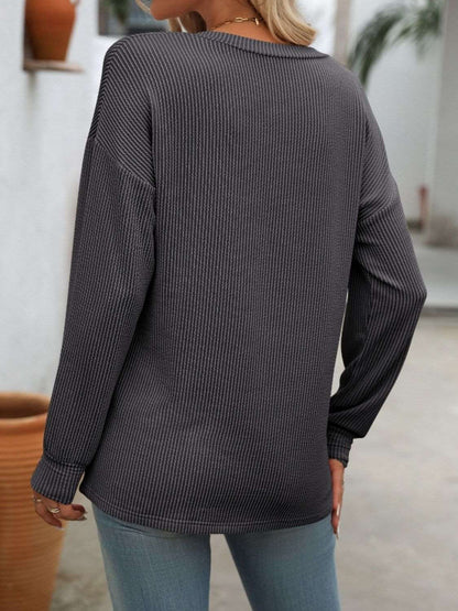 Women's V-Neck Sweater - Textured Knit - Long Sleeve - Relaxed Fit - Chest Pocket