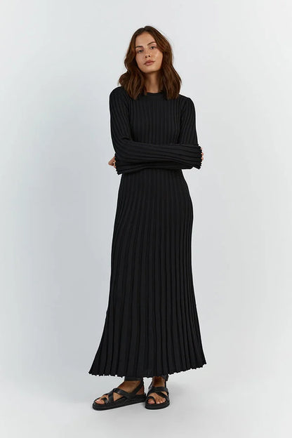 Women's Knit Dress - Ribbed Stretch Fabric - Long Sleeve - Elegant Full-Length Fit