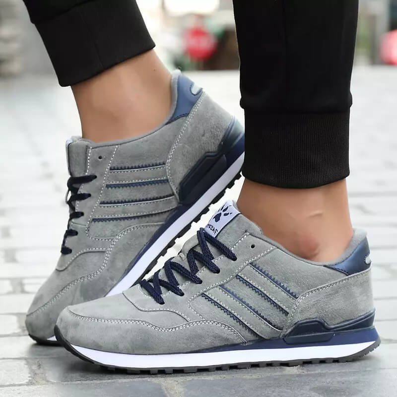 Women's synthetic leather breathable casual running shoes
