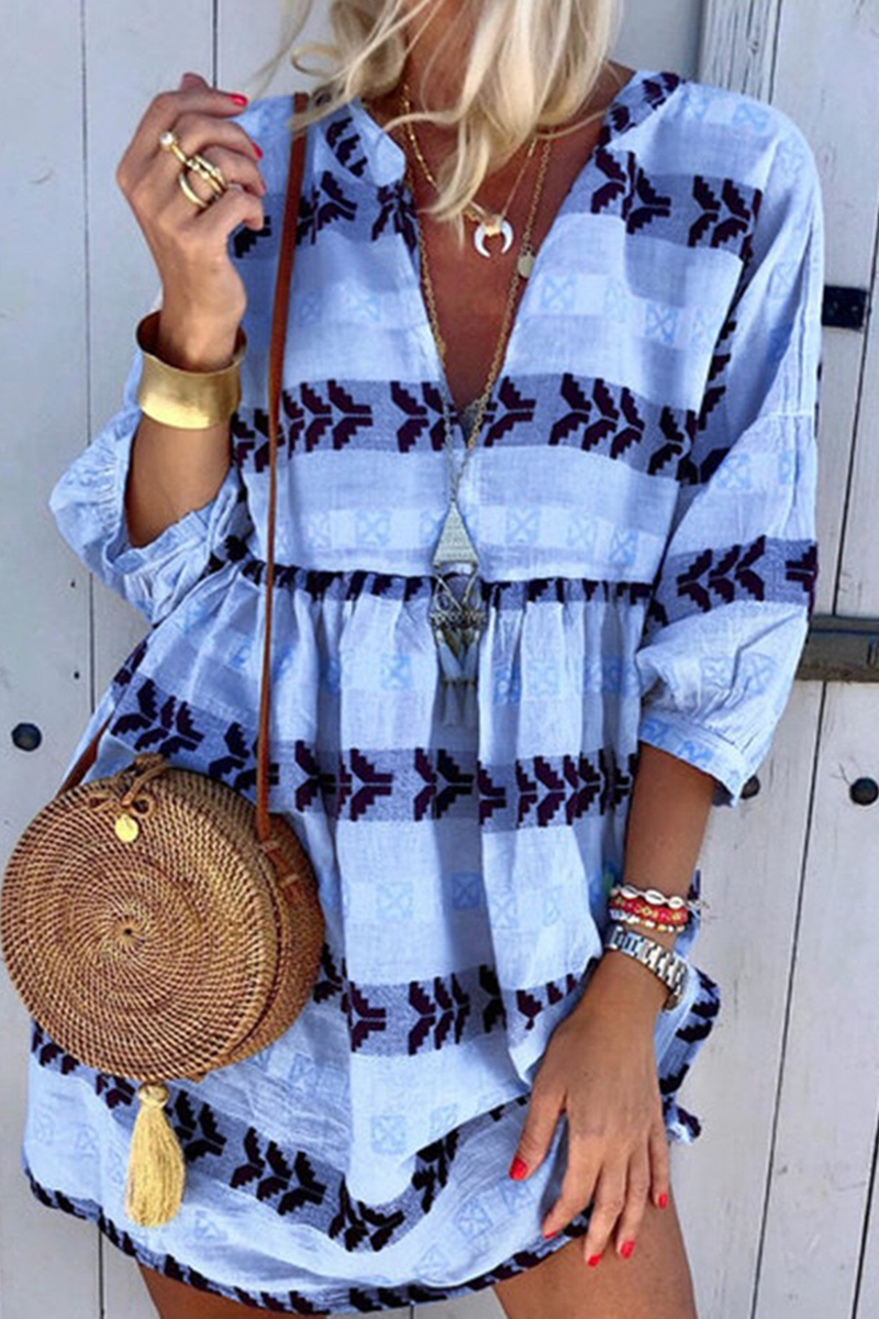 Noe - boho print v neck straight dress