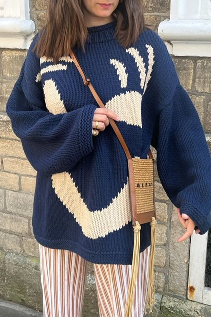 Women's smiley face knitted pullover sweater