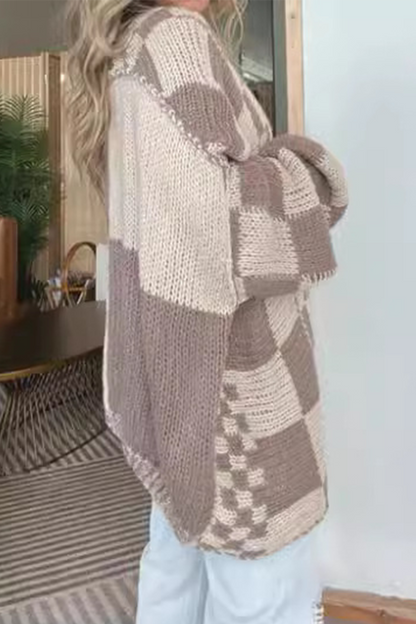 Women's Oversized Knitted Cardigan - Chunky Knit - Loose Fit - Checkerboard Pattern