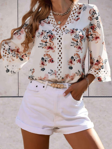 Alani - Comfortable stylish V-neck floral top with flowy sleeves