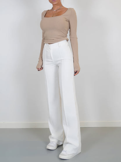 Wide and elegant trousers for women