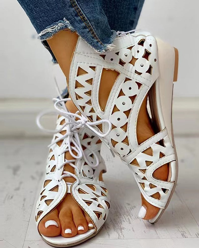 Charlotte - Casual orthopedic flat sandals with cutouts