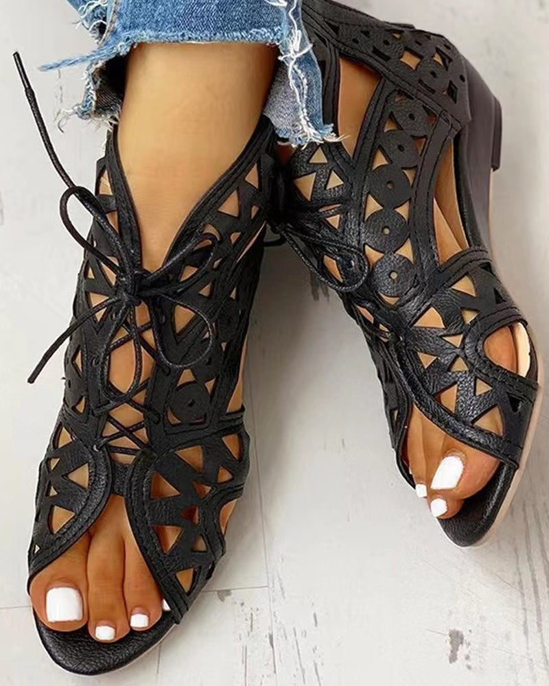 Charlotte - Casual orthopedic flat sandals with cutouts