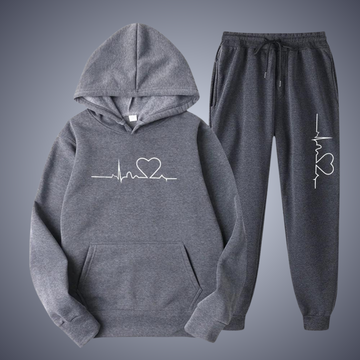 Women's heart print hoodie and drawstring sweatpants set