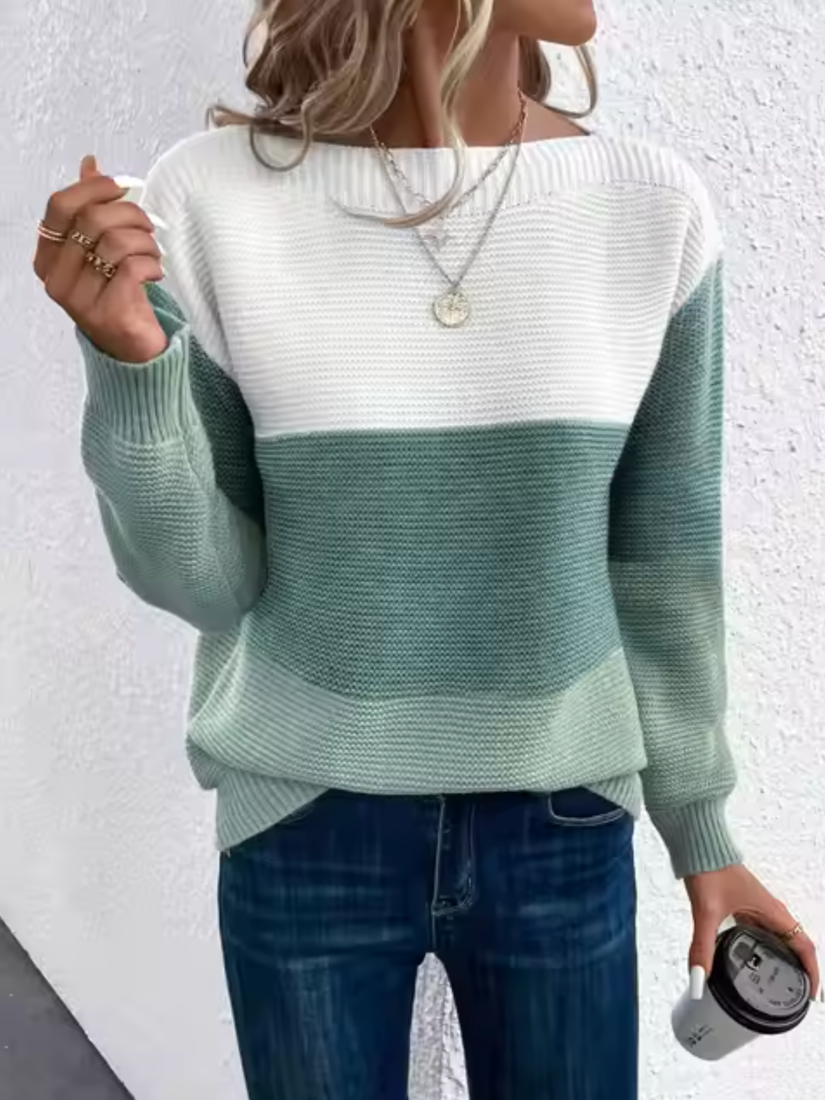 Women's knitted sweater with contrast color