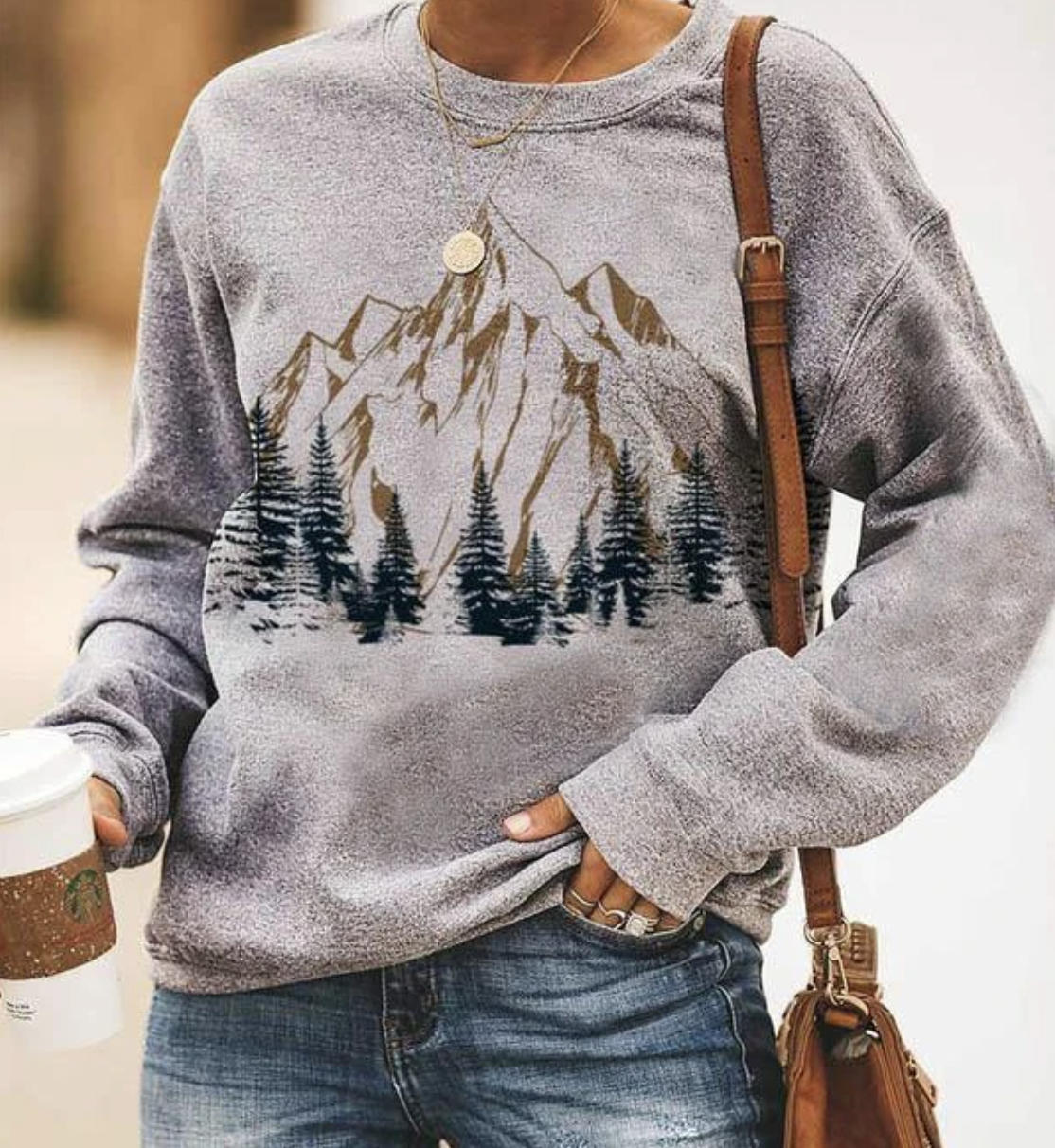 Women's mountain print sweatshirt