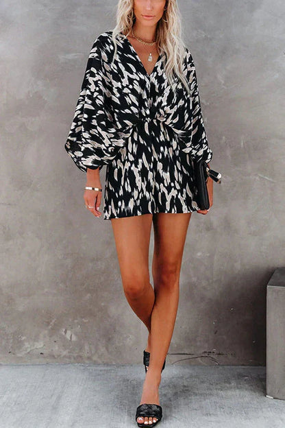 Women's Kimono Sleeve Romper - V-Neck - Cinched Waist - Chic Casual Wear
