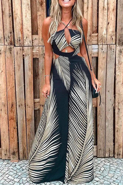 Women's Maxi Dress - Strapless Sweetheart Neckline - Cut-Out Waist - Flowy Elegant Fit