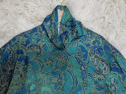 Women's ombre turtleneck sweater