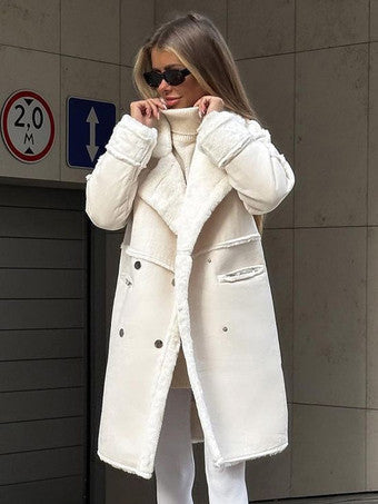 Women's winter coat lapel