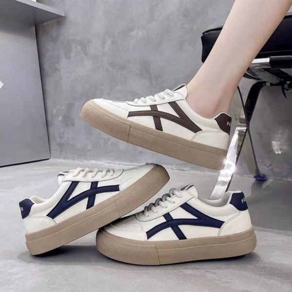 Women's Casual Sneakers - Chunky Rubber Sole - Lace-Up - Breathable Stylish Design