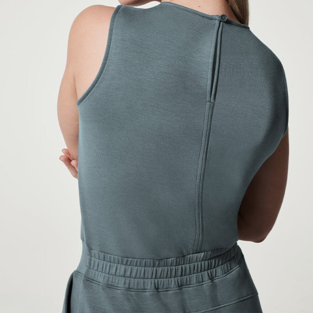 Women's Two-Piece Set - Sleeveless Fitted Top & Wide-Leg Pants - High Waist Adjustable Fit