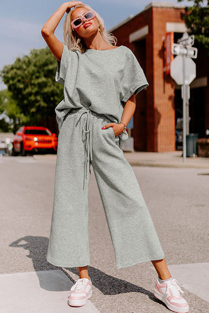 Women's Two-Piece Lounge Set - Relaxed Fit Top & Wide-Leg Pants - Soft Fabric