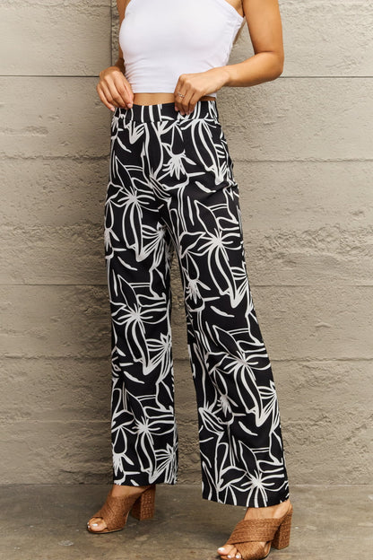 Women’s Wide-Leg Trousers – High Waist – Bold Floral Print – Relaxed Fit for Comfort