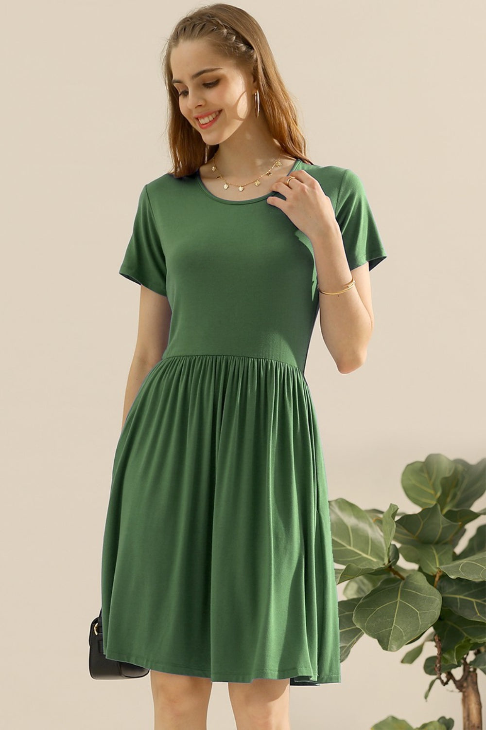Women's Casual Dress - Round Neck - Short Sleeve - Knee-Length A-Line with Pockets