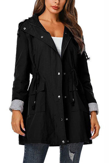 Hooded outdoor jacket for women with button closure