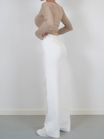 Wide and elegant trousers for women