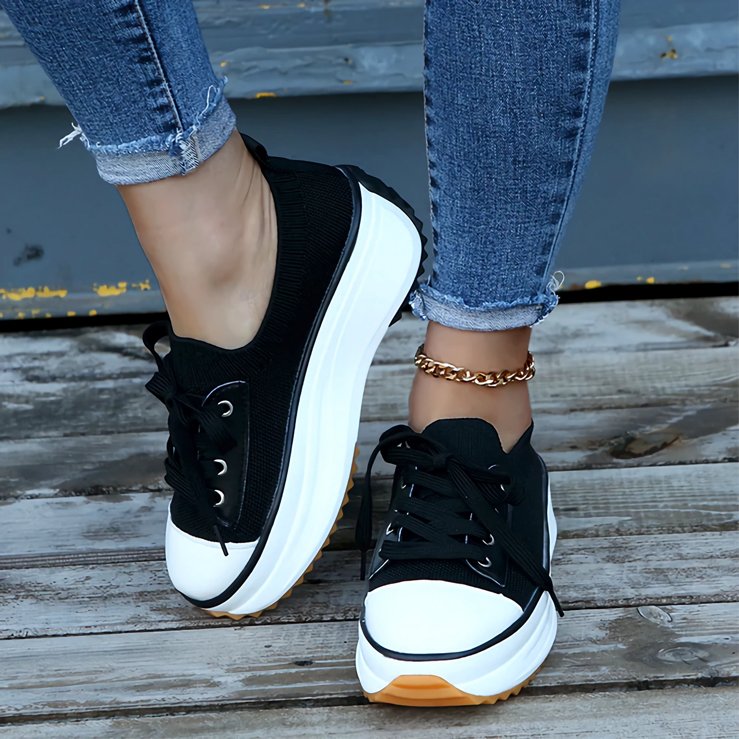 Women’s Sneakers – Soft Knit Upper – Platform Sole – Lace-Up Breathable Fit