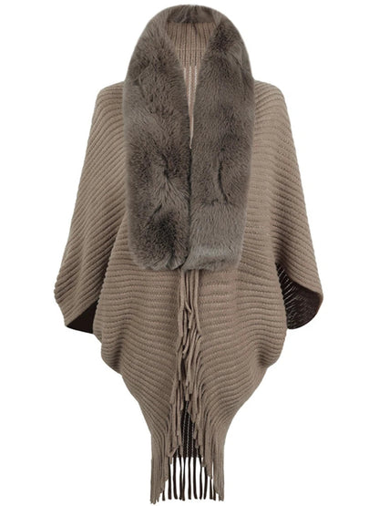 Women's knitted cape coat with fur collar