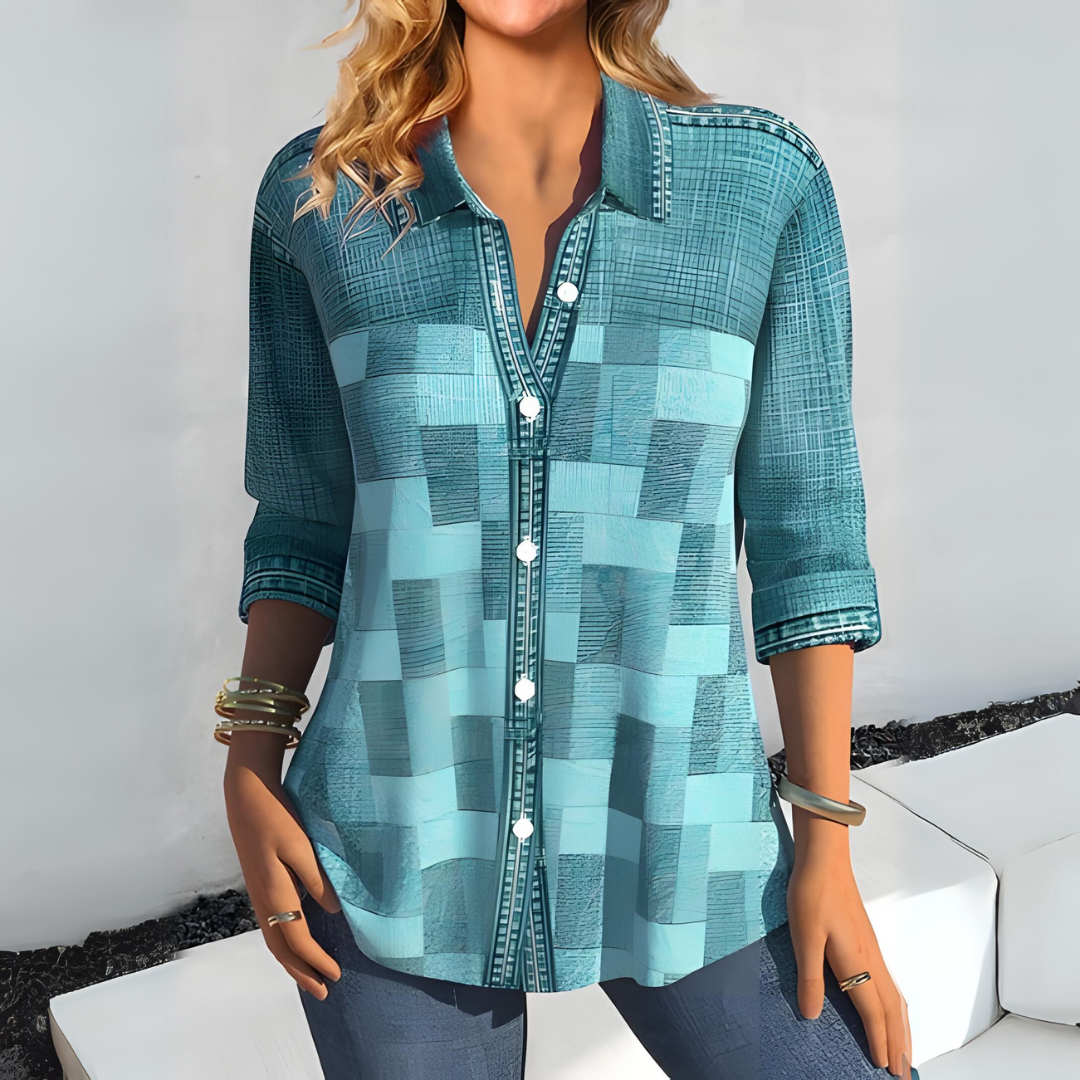 Casual women's button-down checked blouse with 3/4 sleeves