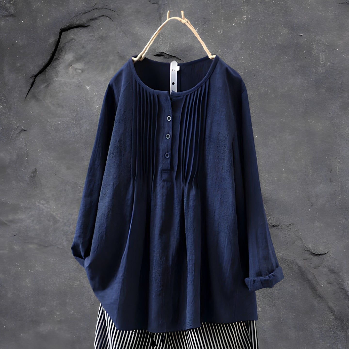 Women's Blouse - Loose Fit - Crew Neck - Button Front - Long Sleeve Pleated Design