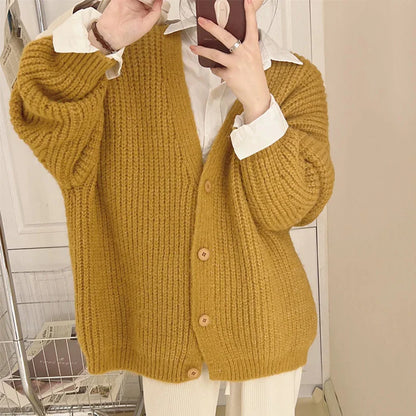 Women's casual knitted sweater with lantern sleeves