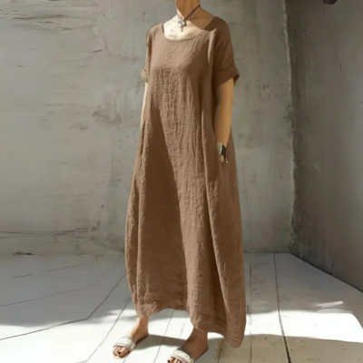 Fashionable long dress for women