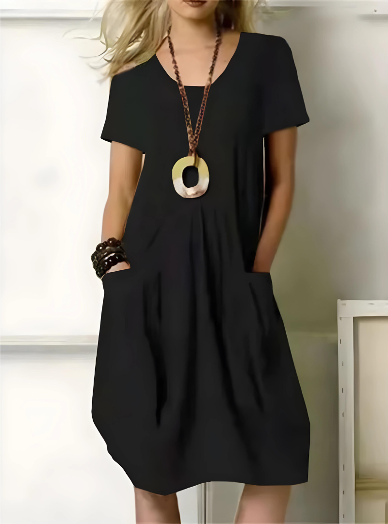 Women's Dress - Loose Fit - V-Neck Short Sleeve - Knee Length with Pockets