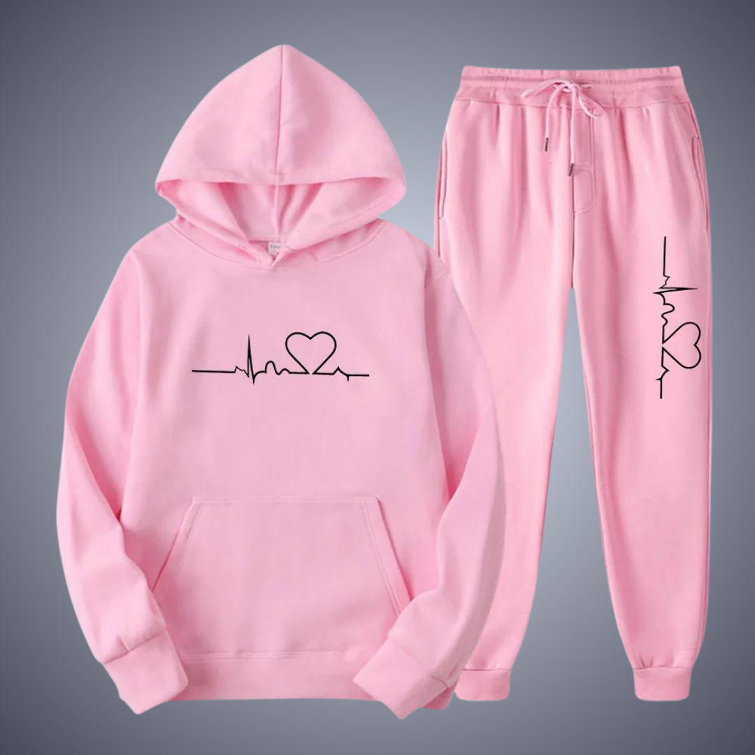 Women's heart print hoodie and drawstring sweatpants set