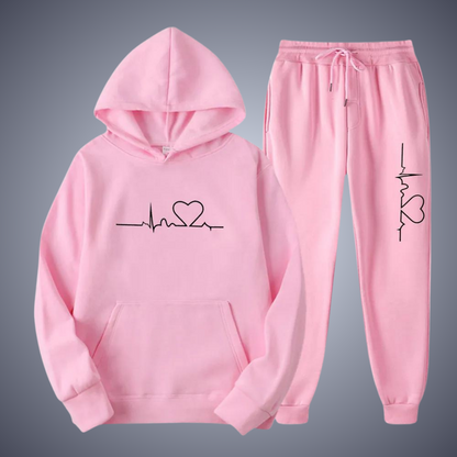 Women's heart print hoodie and drawstring sweatpants set