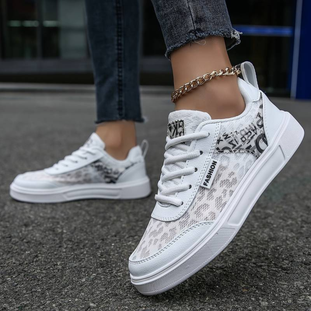 Women's casual lace-up running sneakers