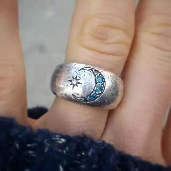 Unique star moon ring