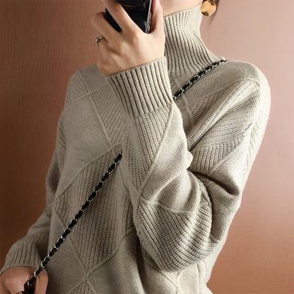 Women's trendy high diamond lattice textured solid color pullover
