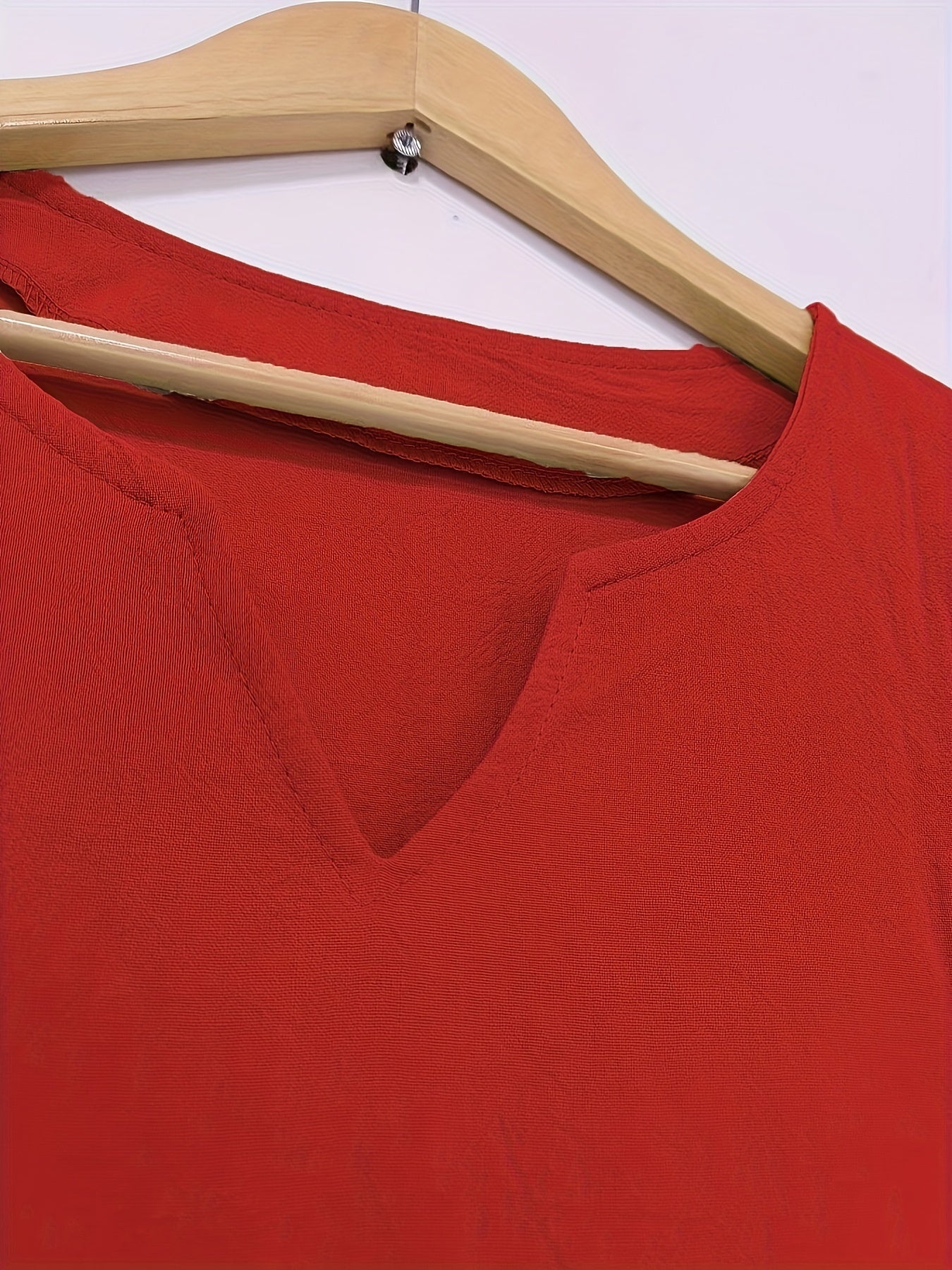 Women's V-Neck Shift Dress - Knee-Length - 3/4 Sleeve Relaxed Fit Casual Wear