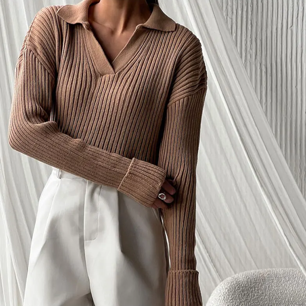Women's elegant ribbed v-neck collared sweater