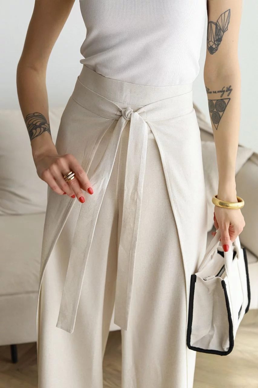 Women's high-waist tie-front wide-leg pants
