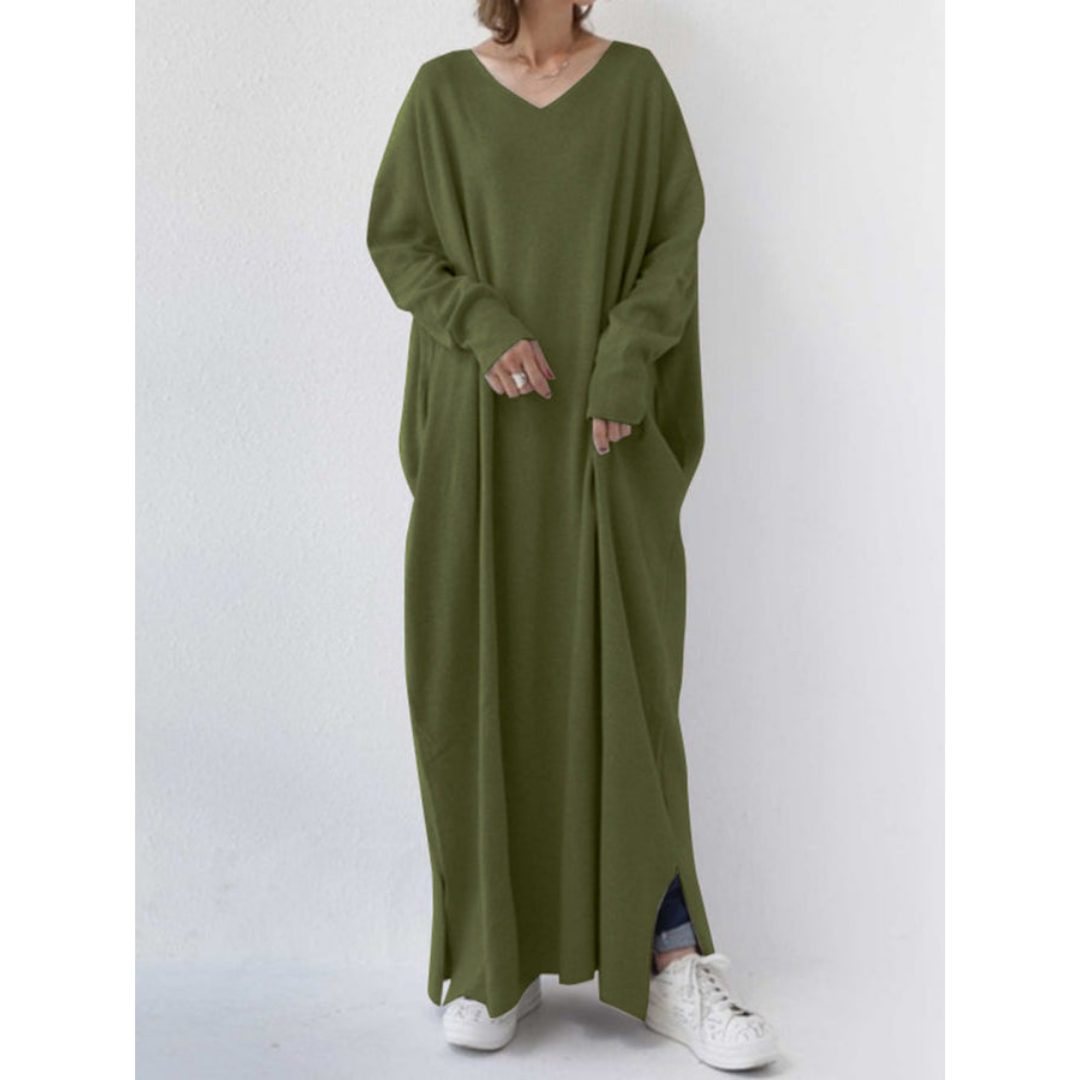 Women's Maxi Dress - Knit Fabric - V-Neck - Long Sleeve Oversized Fit