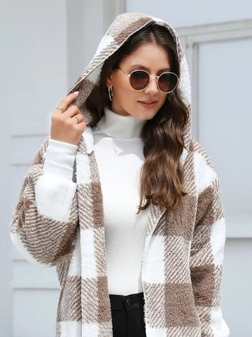 Stylish checked hooded jacket for women with zip closure