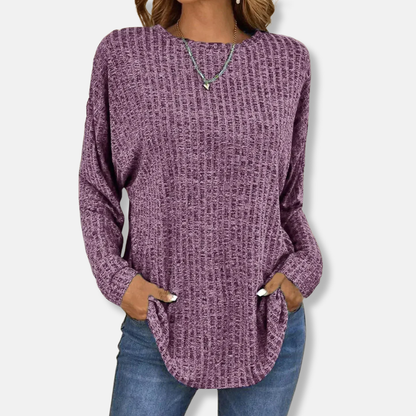 Women’s Pullover Top – Relaxed Fit – Knit Ribbed Texture – Crew Neck Curved Hem