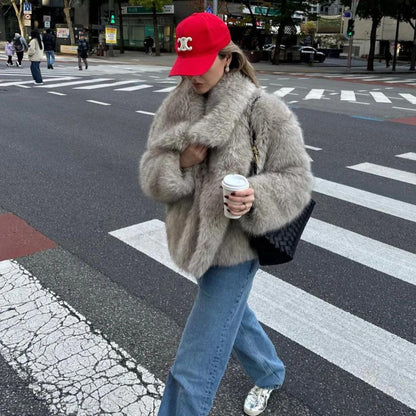 Women's faux fur coat for fall winter